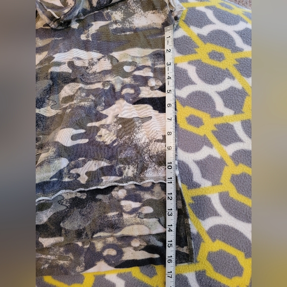 Rock N Republic Camo Top - Picture 10 of 11